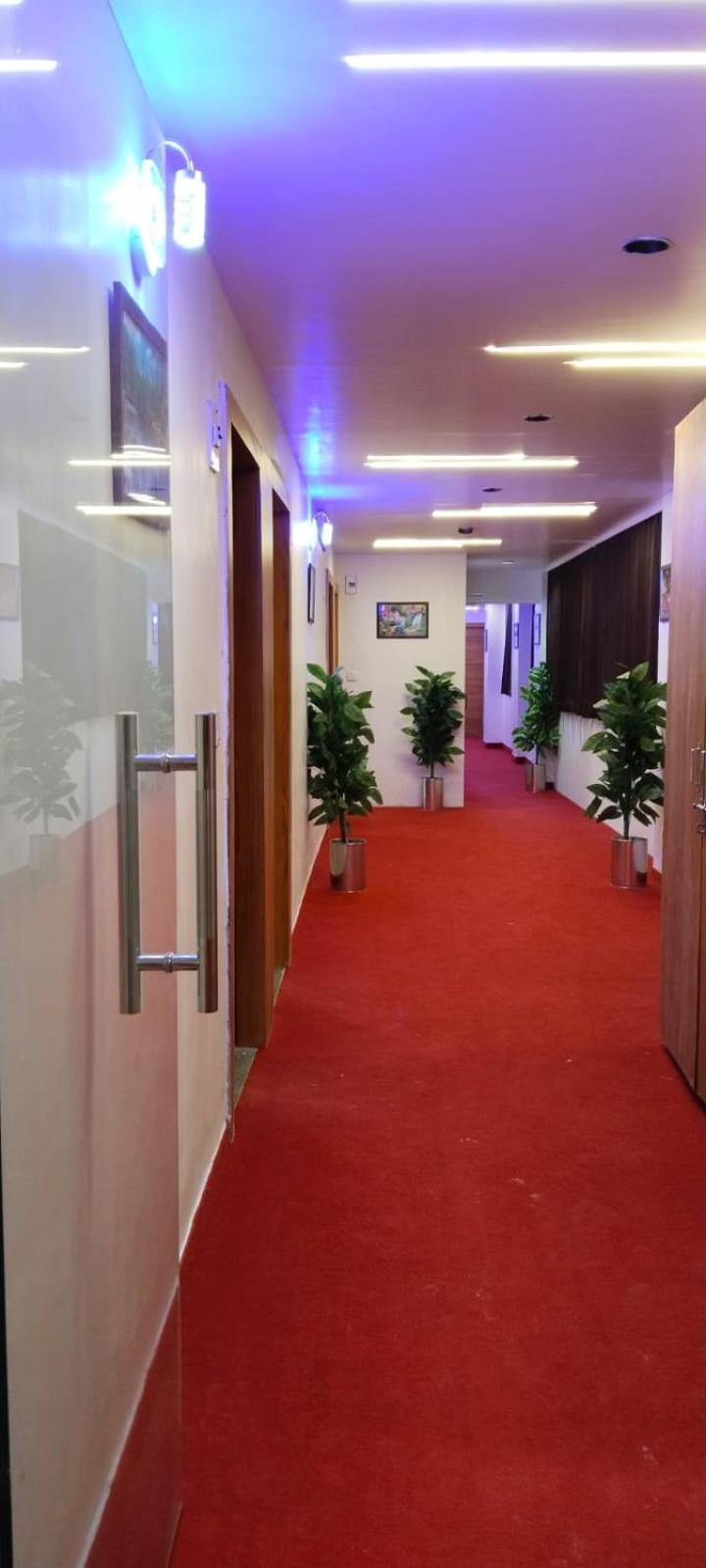 Hotel Royal Relax Gandhinagar Kültér fotó